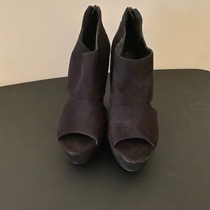 Aldo Black Heels Size 7.5